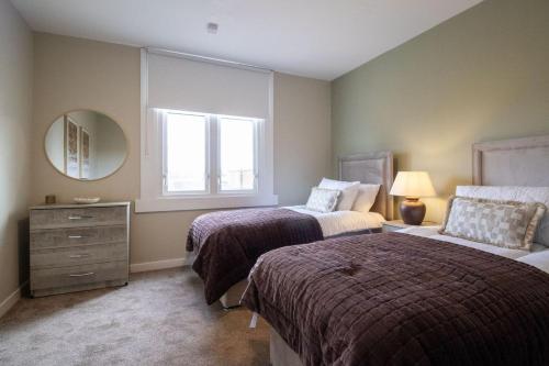 3 Bed Flat Kelpies and Falkirk Wheel with Parking in เอิร์ท