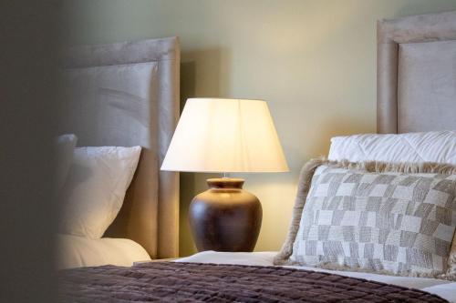 3 Bed Flat Kelpies and Falkirk Wheel with Parking in เอิร์ท