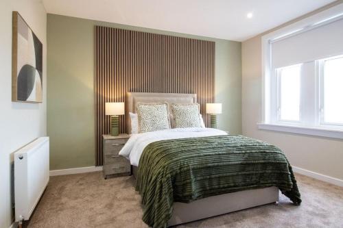 3 Bed Flat Kelpies and Falkirk Wheel with Parking in Airth