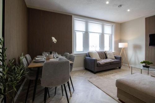 3 Bed Flat Kelpies and Falkirk Wheel with Parking in Airth