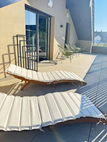 LifeStyle Apartments am Steinsberg, Self Check In, Terrasse, Burg Blick in Sinsheim, Deutschland