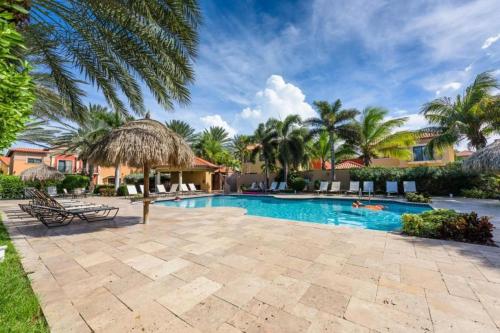 NearBeachHotels 3 Pools,Gym,TennisCourt,Security in บูคูรุย