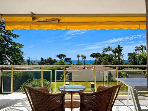 Superbes prestations terrasse piscine mer 350L