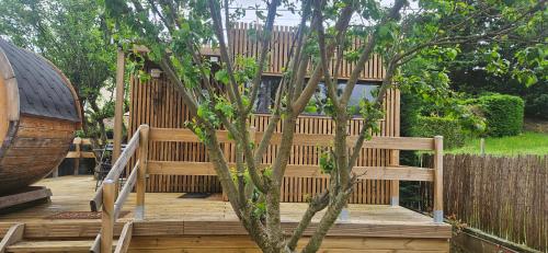 Chalet bois pour 2 avec balnéo gîte à louer Taulhac-près-le-Puy