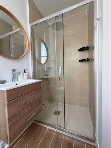 Versailles, 4-person ground-floor apartment in Ле Шесне
