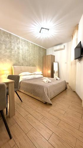Heritage Stone Wall Room Type - Deluxe Double Room