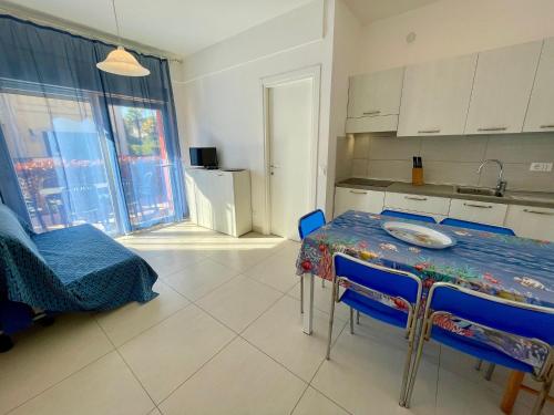 Apartment with private garden, Porto Santa Margherita di Caorle (fotografie 10)