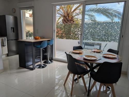 Appartement lumineux à 2 pas de la plage - Parking gratuit