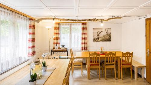 Iekārtas, Basic Work Stay Rooms - Highspeed WiFi - Easy Self Check-In - Practical and Affordable Stay in Bürs