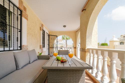 Villa Aledis piscina privada y barbacoa