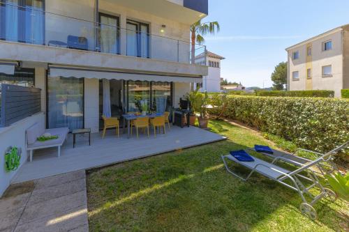 Apartment La Perla By Home Villas 360