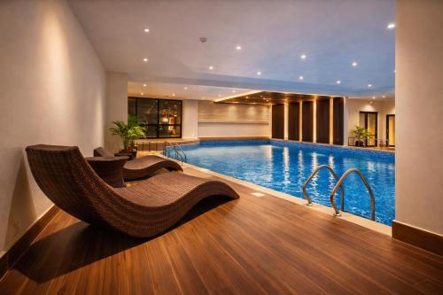 Aurum Signature Premium Apartments Gulberg Lahore - Pool, Gym & Cinema – khách sạn tại Garden Town