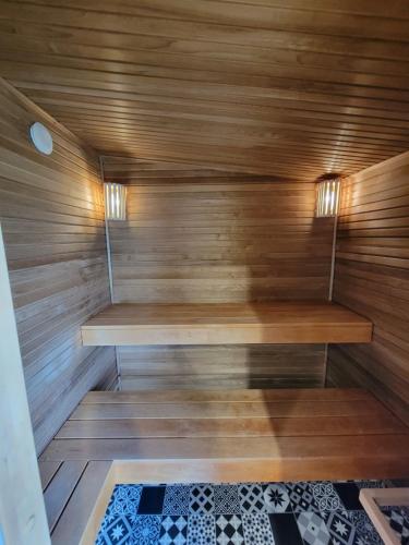 Sauna, Les Gîtes de la chapelle blanche (Les Gites de la chapelle blanche) in Mondrepuis