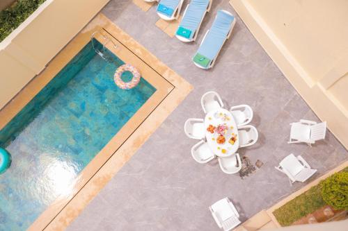 Villa d'exception - Piscine a debordement - Vue sur la mer - Barbecue - Salle de sport - Jusqu'a 12  – khách sạn tại Mnar
