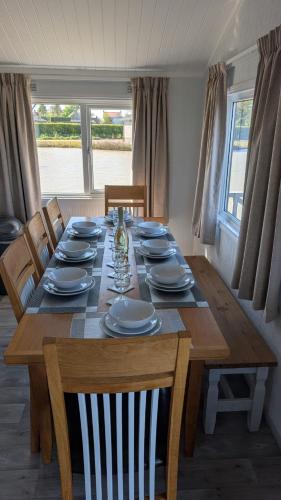 Bee Lodge in Saleby