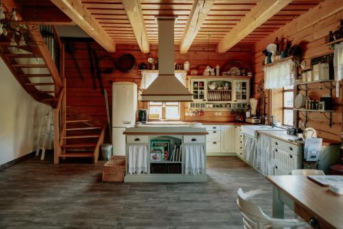 ห้องครัว, Roubenka u Žofky (Roubenka u Zofky) in ฮรอนนอฟ