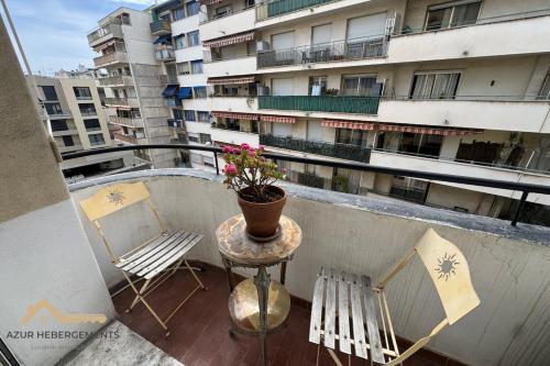 Nice Caffarelli Appartement 2 pieces proche centre in Le Piol