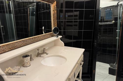 Nice Caffarelli Appartement 2 pieces proche centre in Le Piol