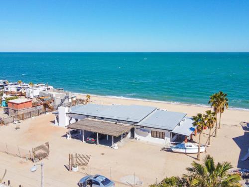 Rick`s beachfront house in San Felipe