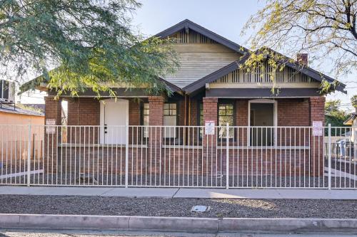 Walkable Phoenix 2-Unit Hub Near Chase Field! in Phoenix City Center