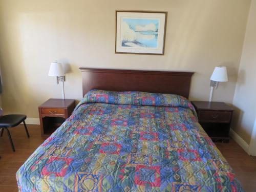 Sandpiper Motel – Costa Mesa, CA