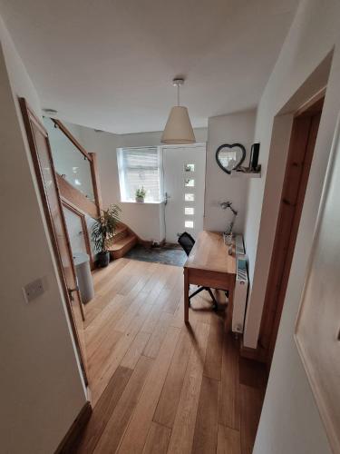 Moss Retreat Semi rural house with balcony and beautiful views Nr to Nantwich in Wybunbury