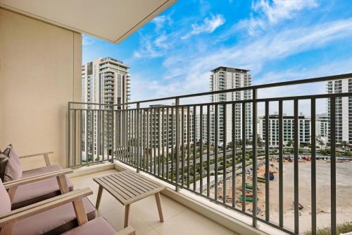 FIRST CLASS 2BR Captivating Burj Khalifa View - image 14