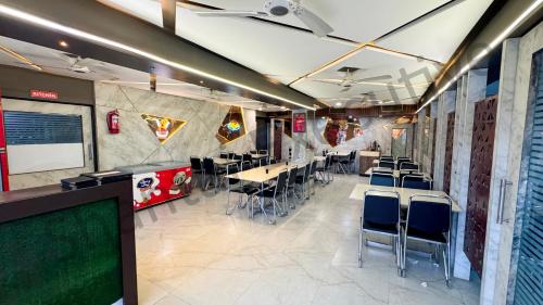 Shantai Executive Pure Veg Restaurant & Lodging in Beed