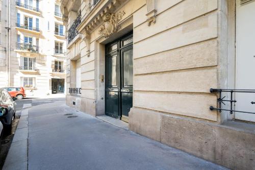 The Haussmann-style Sarcey - Welkeys - image 9