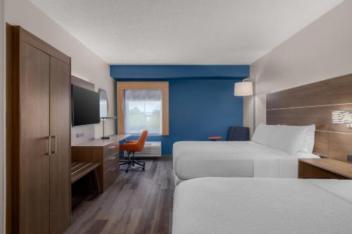 Holiday Inn Express Myrtle Beach-Broadway at the Beach By IHG near Hollywood Wax Museum