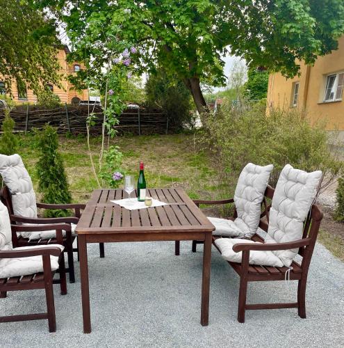 Seadmed, SaaleRast - Ferienwohnung in Camburg an der Saale - ruhig & naturnah, 200 m zum Saaleradweg in Großheringen