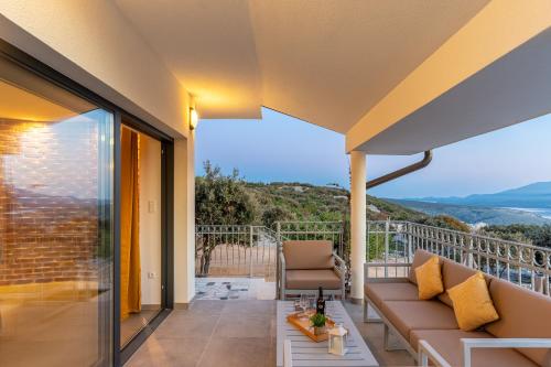 Balkons/terase, Villa Lareva - sunset view in Ustrine