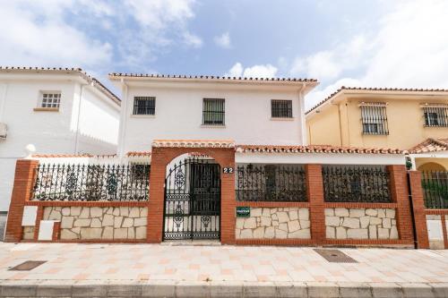 Casa familiar en segunda linea playa con Parking