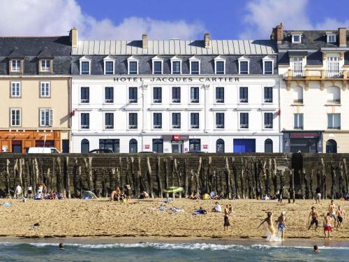 Location g�te, chambres d'hotes ibis Saint Malo Plage dans le d�partement Ille et Vilaine 35