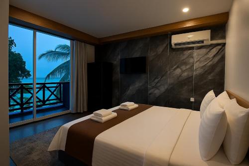 Four Coral Maafushi Guest House in Maafushi