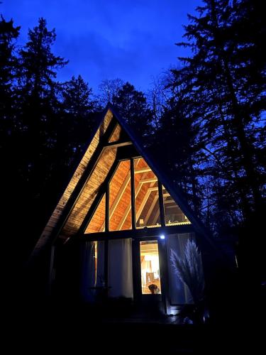 Galiano Island Cabin in 盬泉島 (BC)