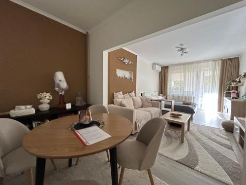 Tulipán Apartman Csongrád (Tulipan Apartman Csongrad) in Csongrád