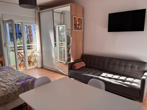 Seaview Apartment Pinea Golem - image 5