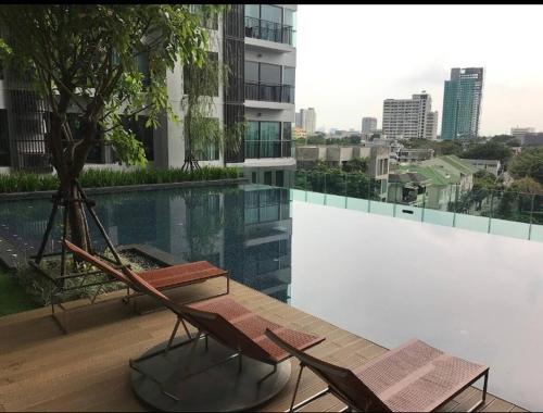Luxurious 1-Bedroom Apartment Near BTS Thonglor Bangkok