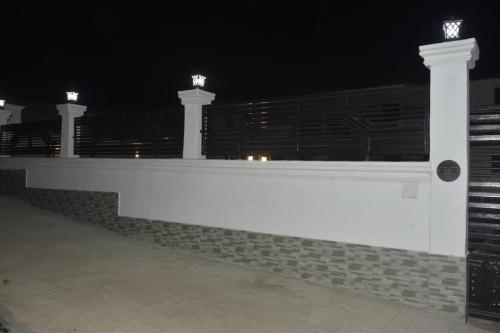H Furnished Apartments in 布埃亚
