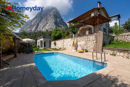 Villa Mountain with Pool – khách sạn tại Konyaalti