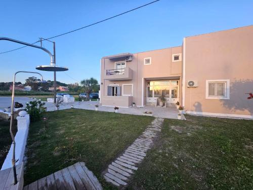 Maresia Apts & Studios 2