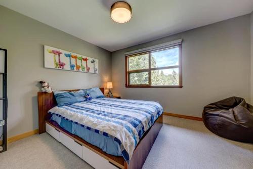 #3339 Nighthawk Lane - image 3