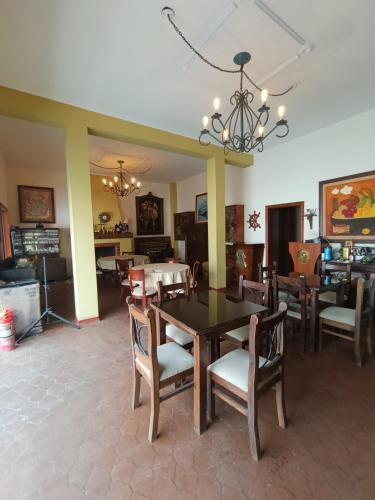 La Vieja Casona Hostal Turístico (La Vieja Casona Hostal Turistico) in 欽博特