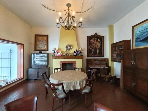 La Vieja Casona Hostal Turístico (La Vieja Casona Hostal Turistico) in 欽博特