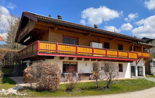 Ferienwohnung Ice Arena View - Chiemgau Karte