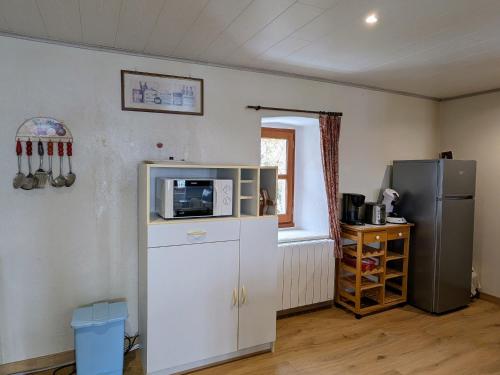 Gîte indépendant avec cour privative près de Lavoute-Chilhac et Langeac - FR-1-582-224 (Gite independant avec cour privative pres de Lavoute-Chilhac et Langeac - FR-1-582-224) in Laguiole