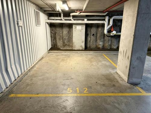 Free ACWifi & Parking Close Shopping and station - image 9