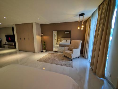 The Avenair MM Alam Gulberg Apartment - Prime Location Stay - image 5