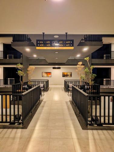 SKYPARK ONE GULBERG GREENS - PREMIUM TWO-BEDROOM APARTMENT By ALVIS SUITE - image 11